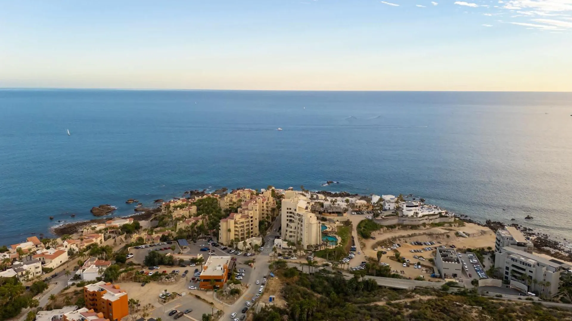 Stunning 2 Bedroom With Ocean Views & Jacuzzi By The Beach Cabo San Lucas Appartement