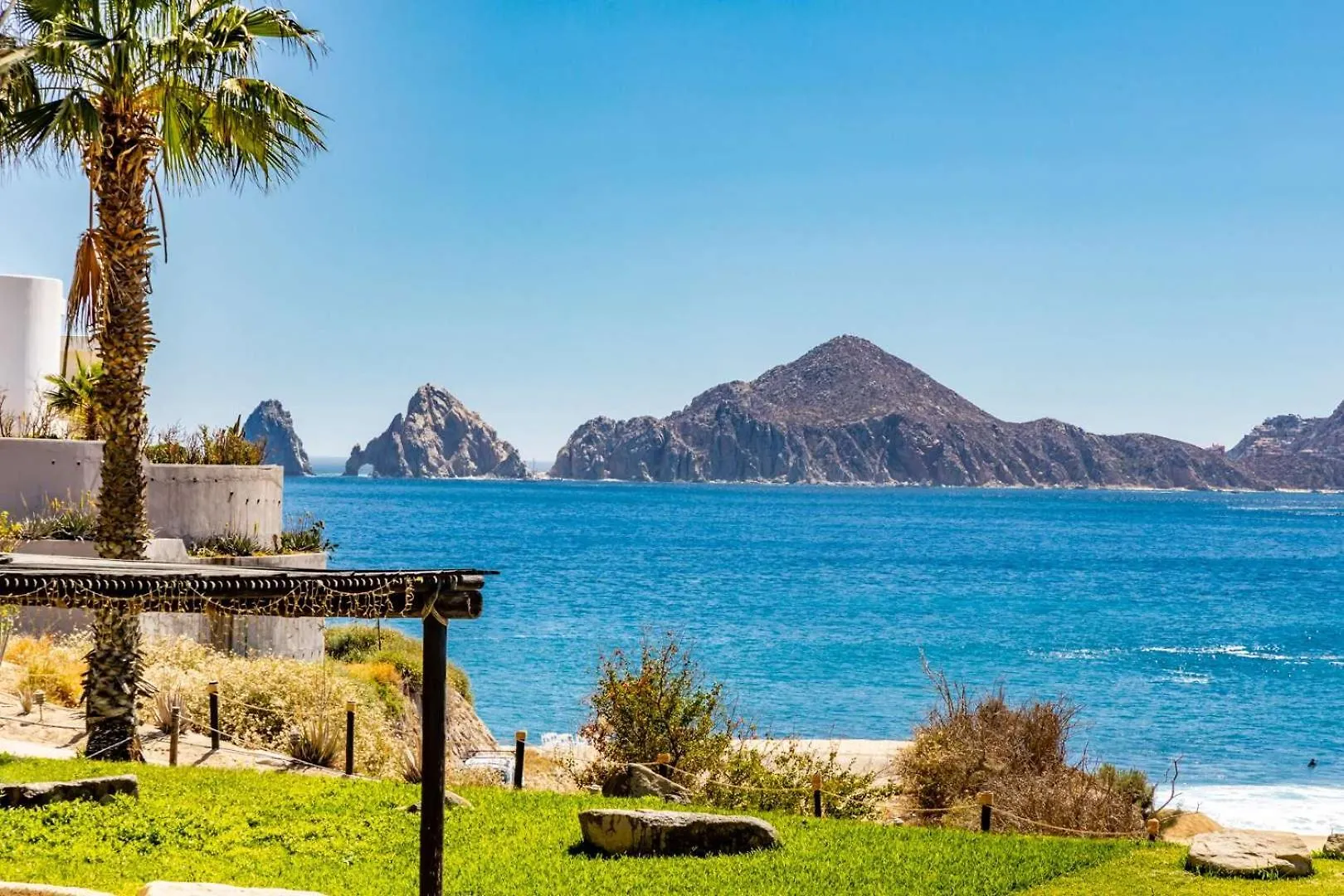 Stunning 2 Bedroom With Ocean Views & Jacuzzi By The Beach Cabo San Lucas 0*,  Mexique