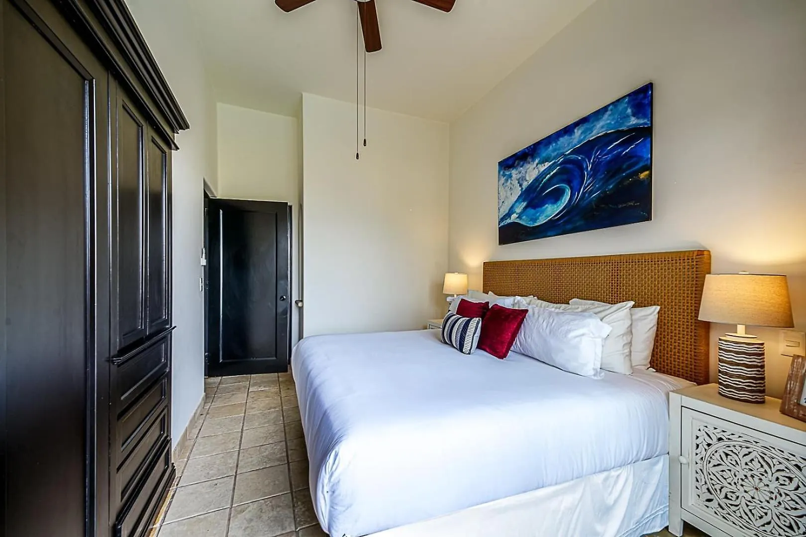 Stunning 2 Bedroom With Ocean Views & Jacuzzi By The Beach Cabo San Lucas 0*,
